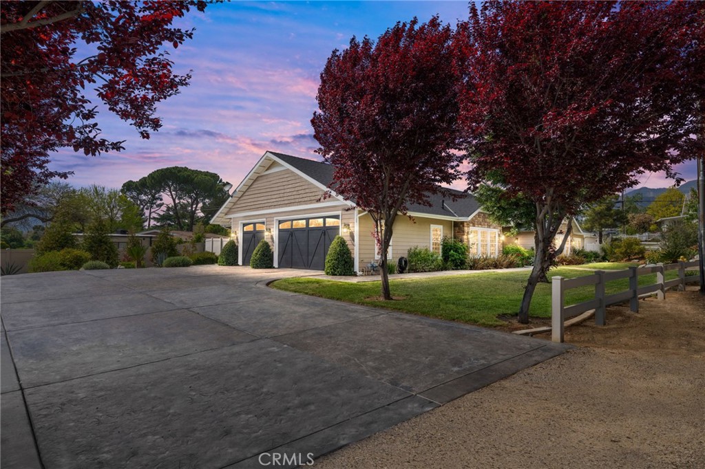 9305 Avenida San Timoteo