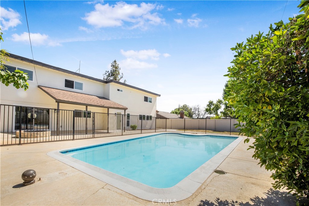 801 Navajo Drive