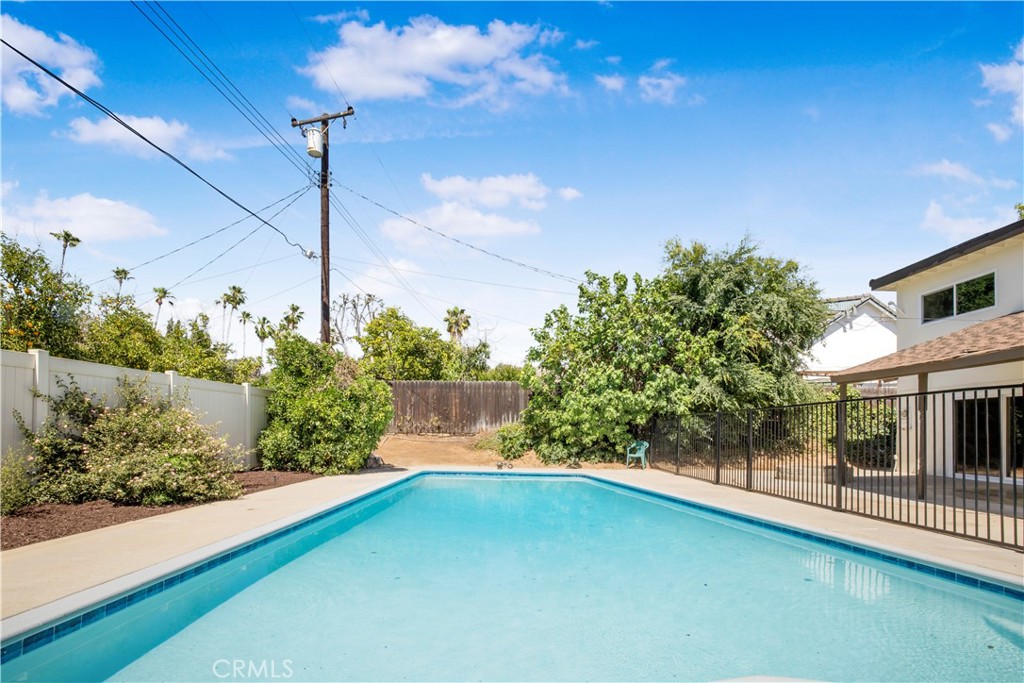 801 Navajo Drive