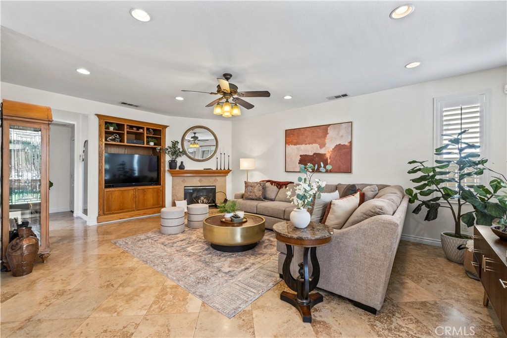 4375 Leonard Way