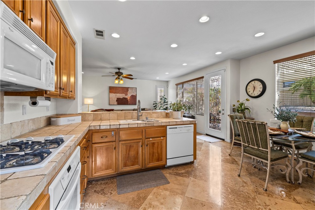 4375 Leonard Way