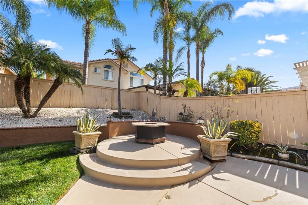 4375 Leonard Way