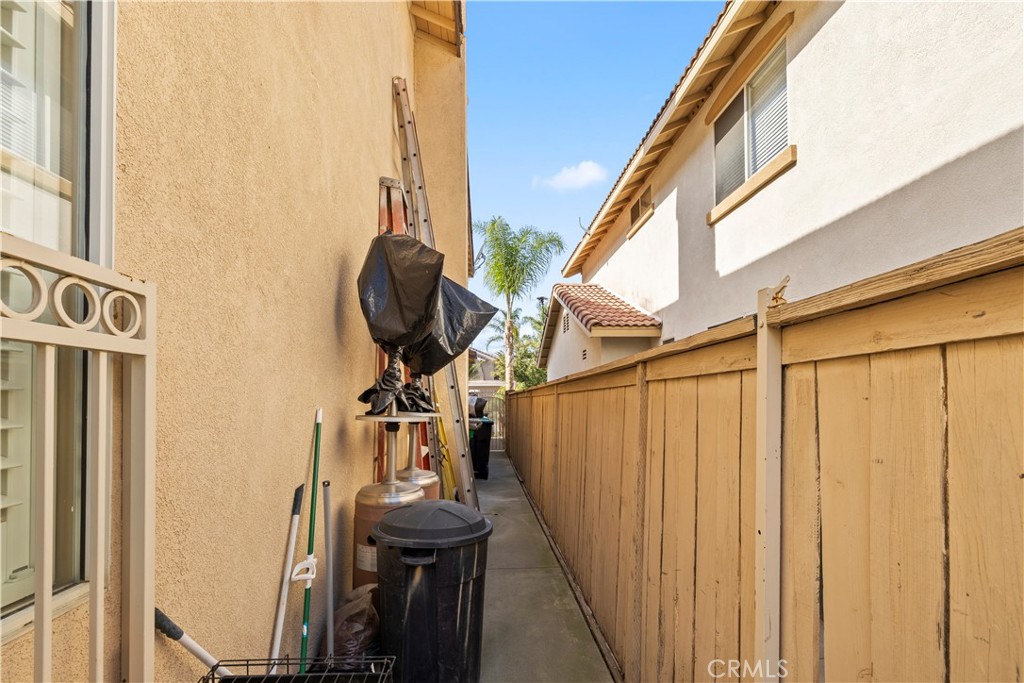 4375 Leonard Way