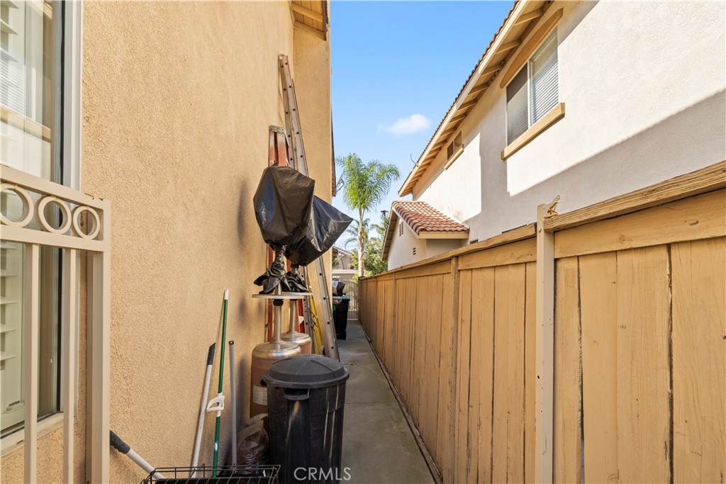 4375 Leonard Way