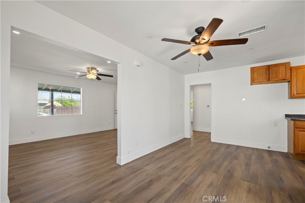 605 W 1st