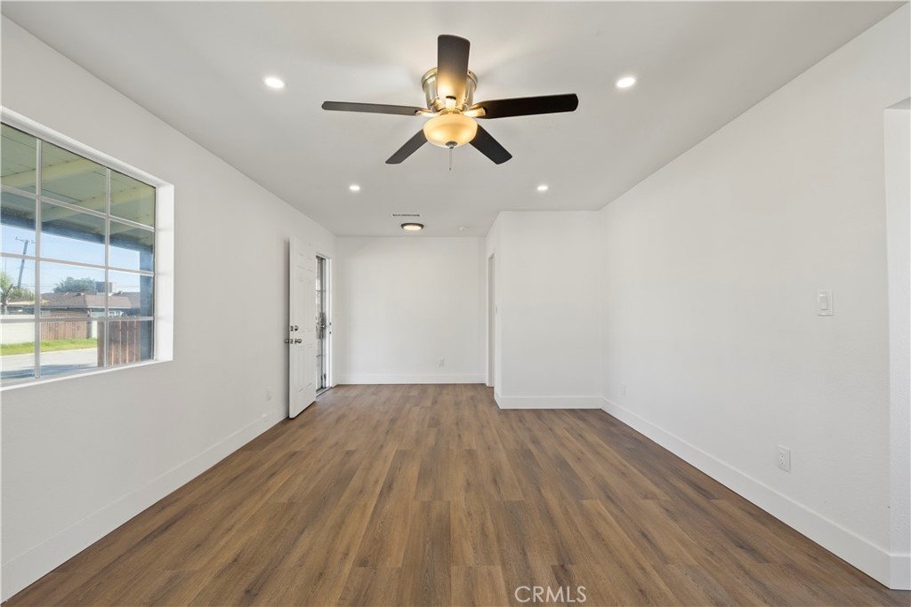 605 W 1st
