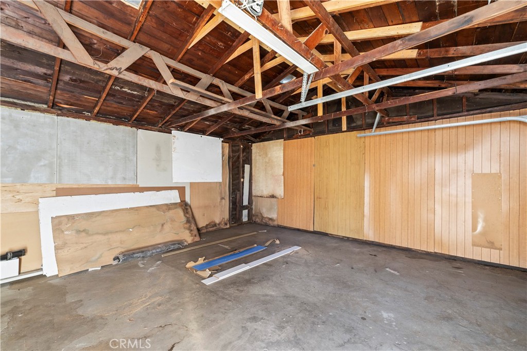 605 W 1st