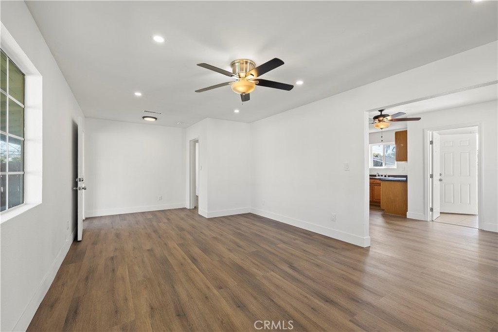 605 W 1st