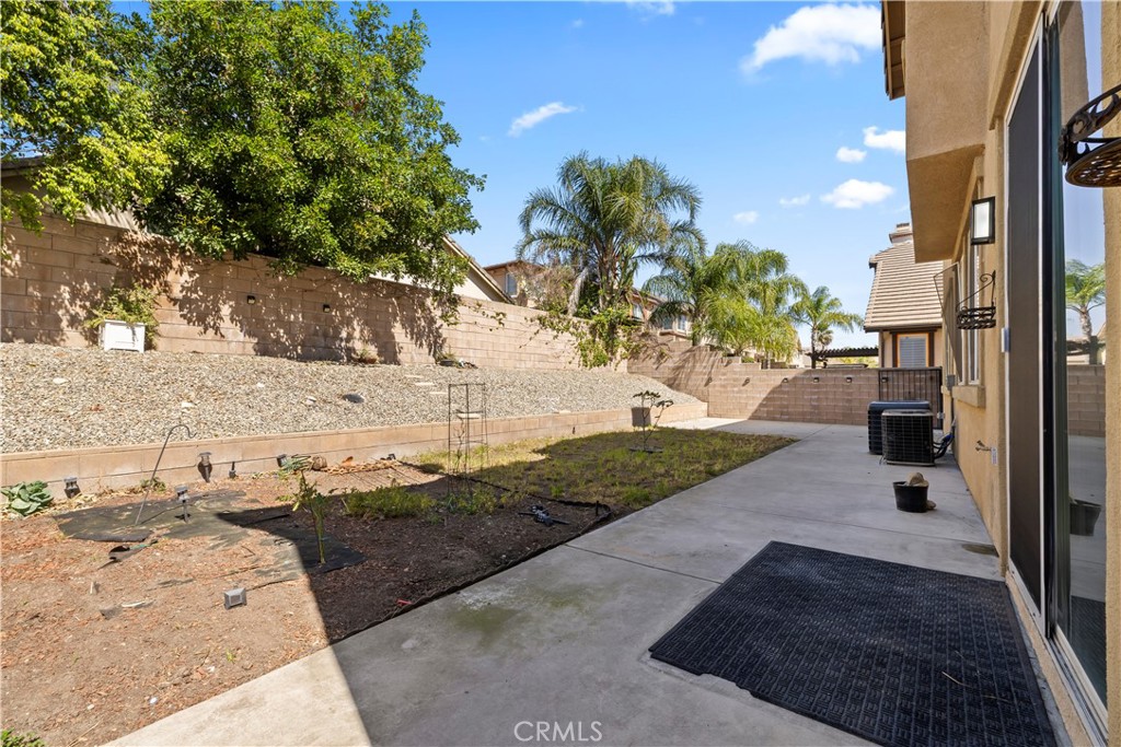 12222 Dry Creek