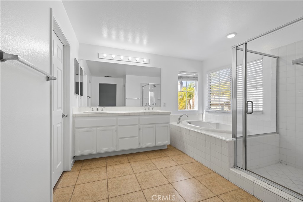 12222 Dry Creek