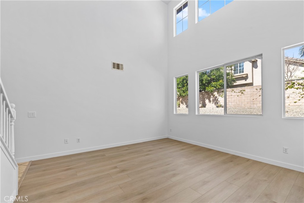 12222 Dry Creek