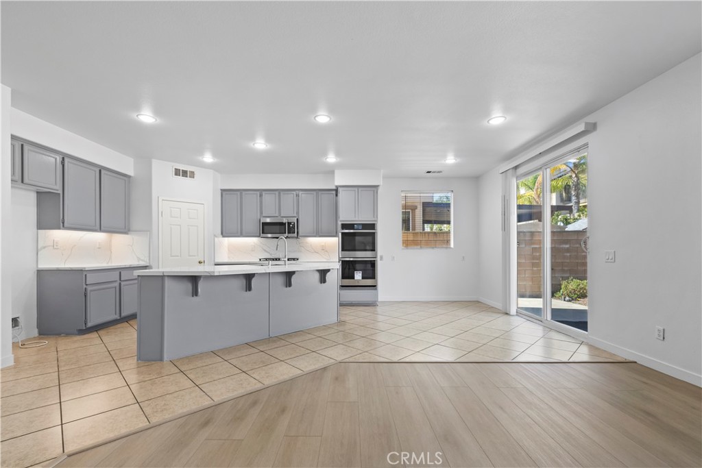 12222 Dry Creek