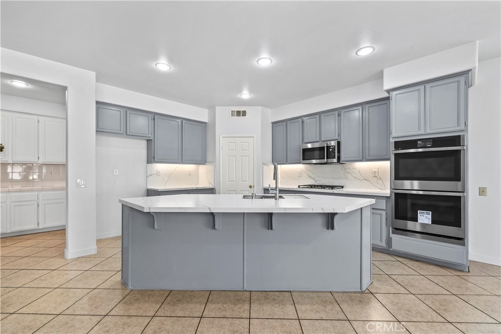 12222 Dry Creek