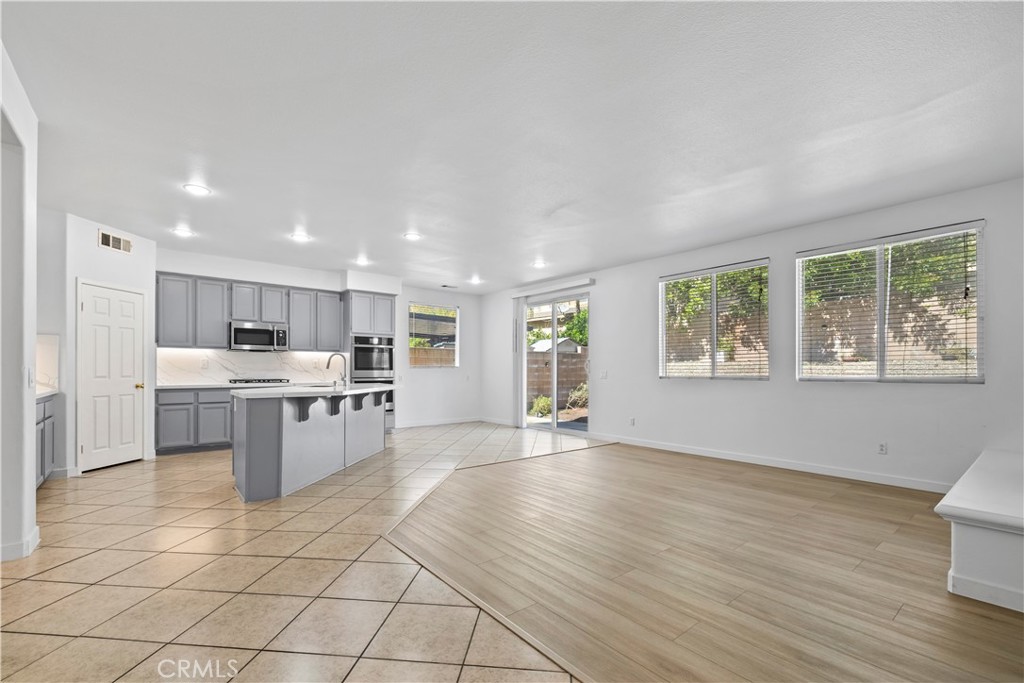 12222 Dry Creek