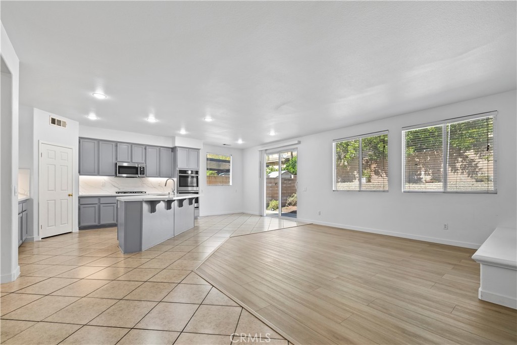 12222 Dry Creek