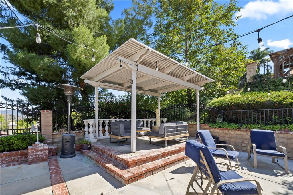 22120 Grovepark