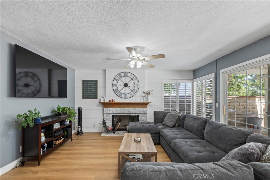 22120 Grovepark