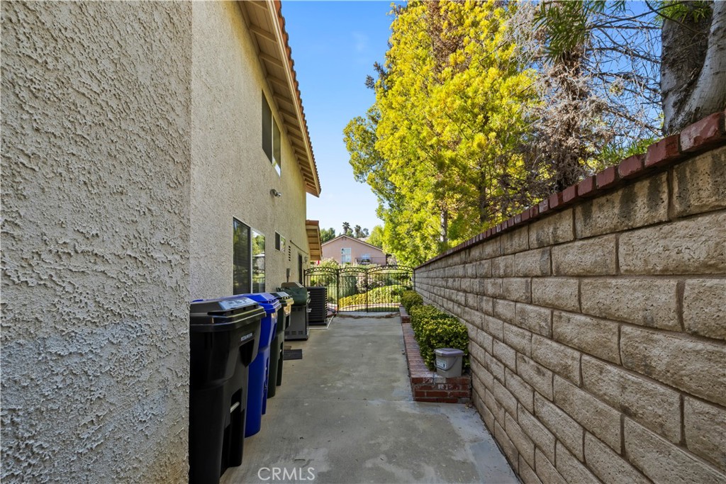 22120 Grovepark