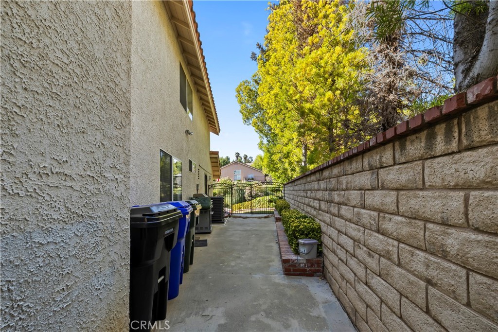 22120 Grovepark