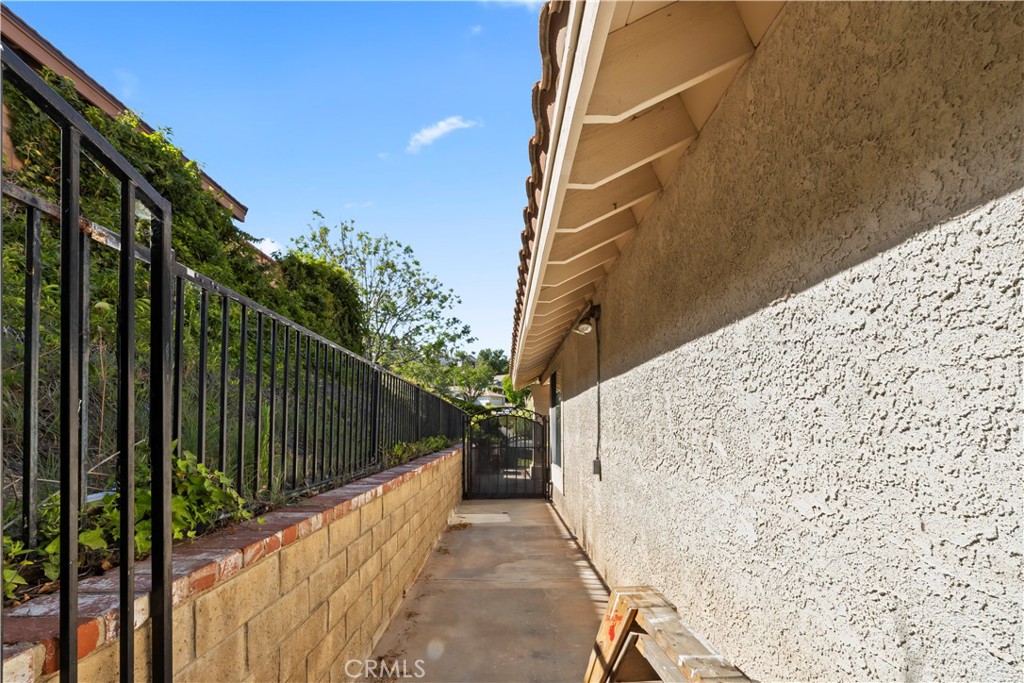 22120 Grovepark