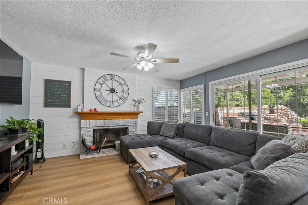 22120 Grovepark