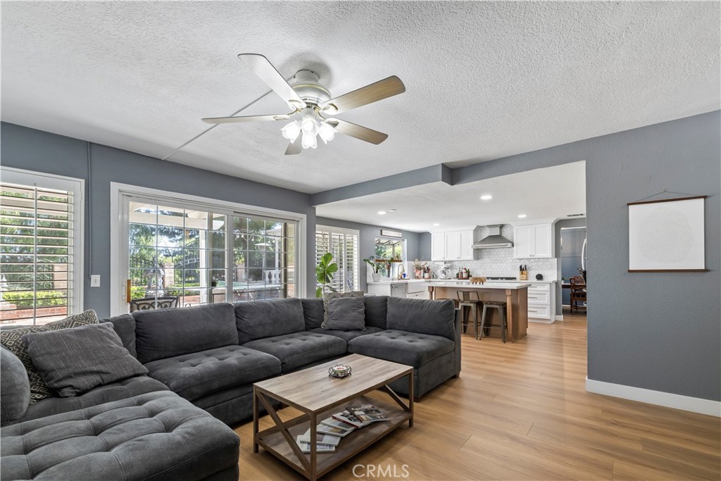 22120 Grovepark