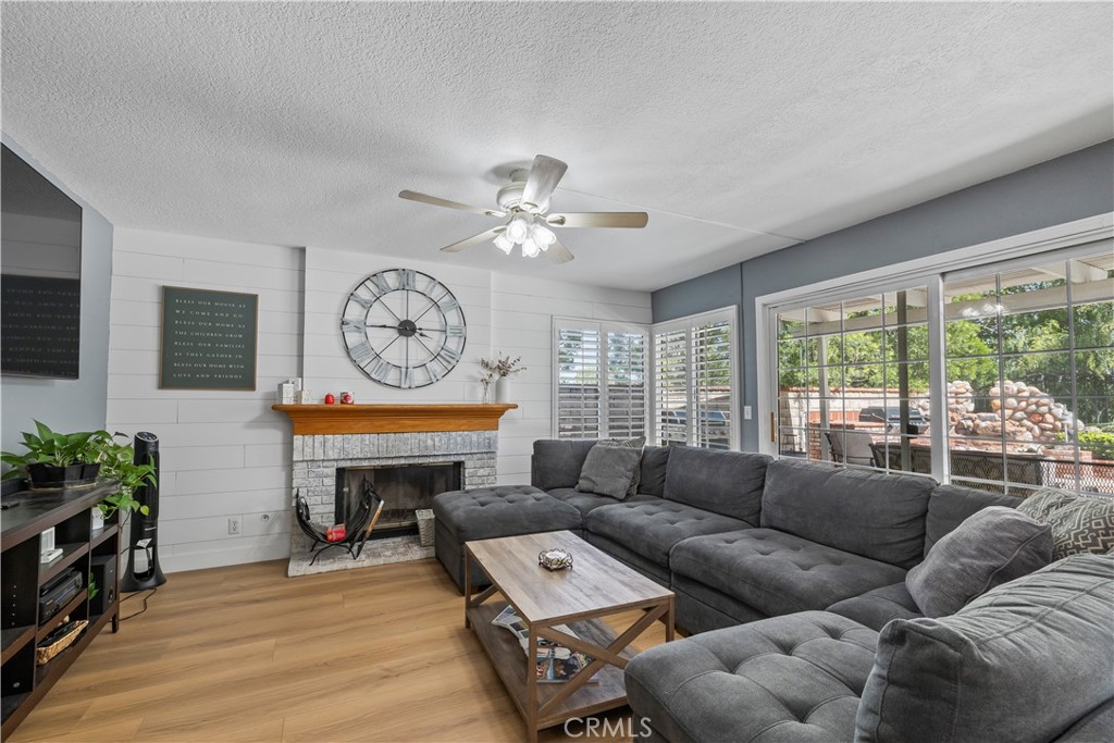 22120 Grovepark