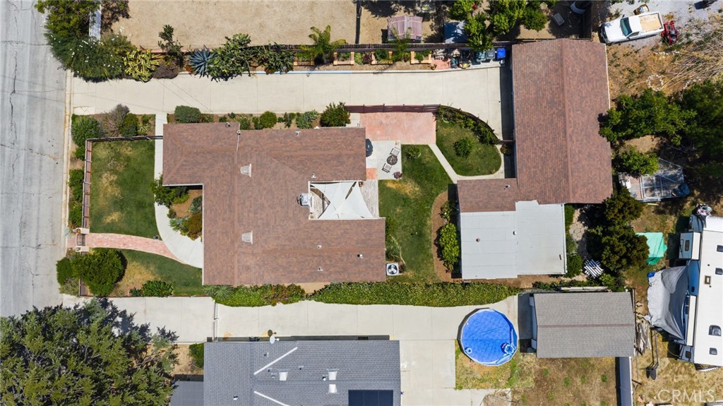 9423 Lomita Drive
