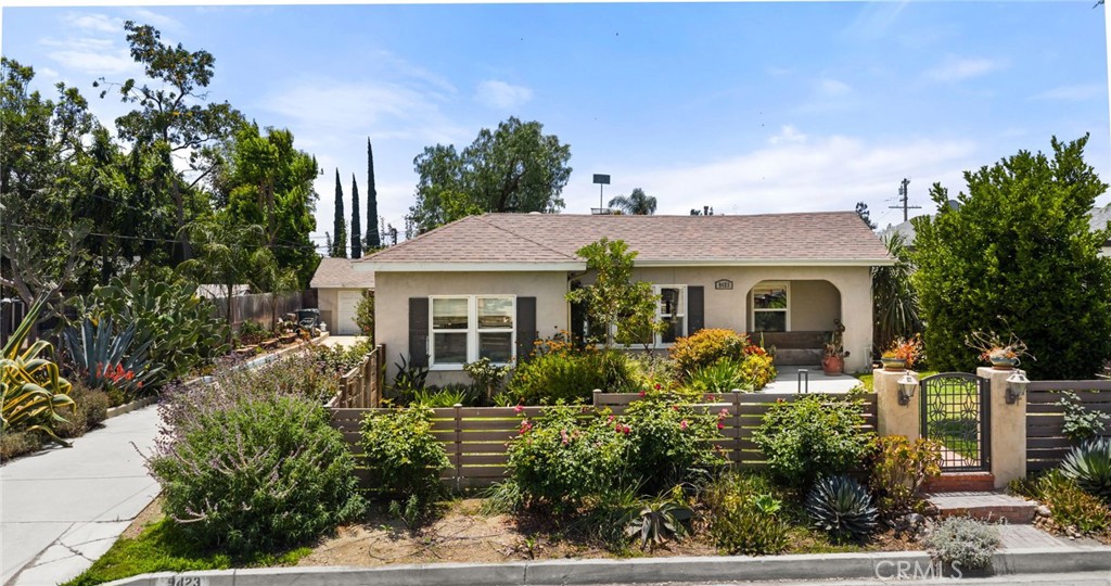 9423 Lomita Drive