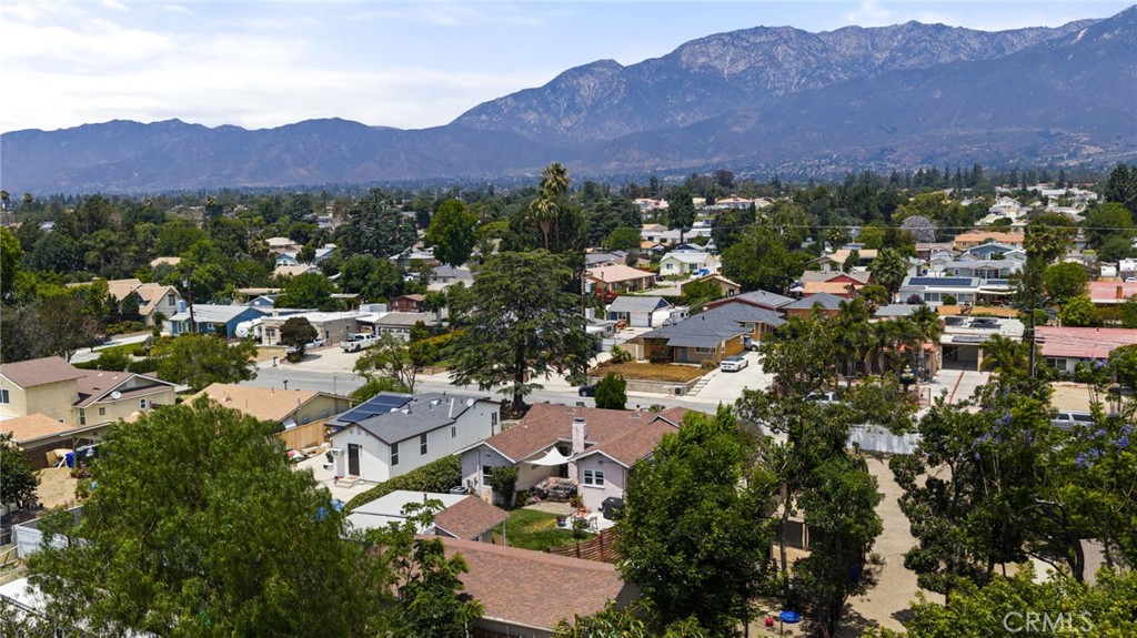9423 Lomita Drive