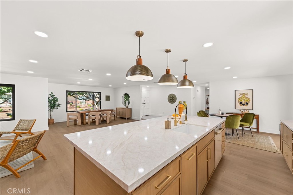 225 Summit Road