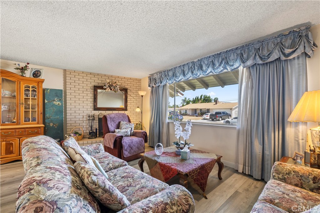 330 Golden Carriage