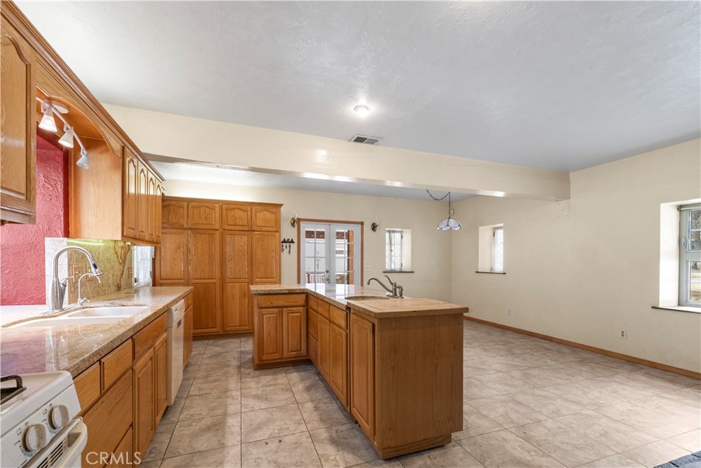 1576 State Highway 2