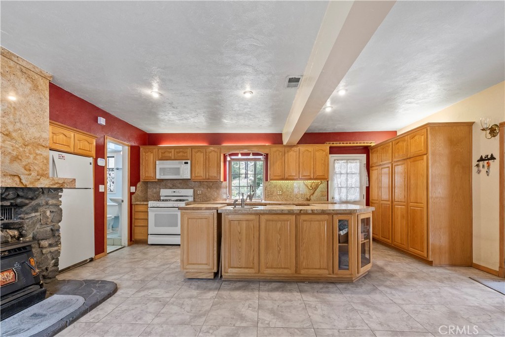 1576 State Highway 2