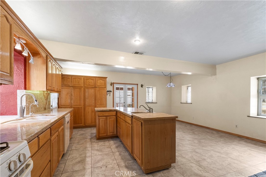 1576 State Highway 2