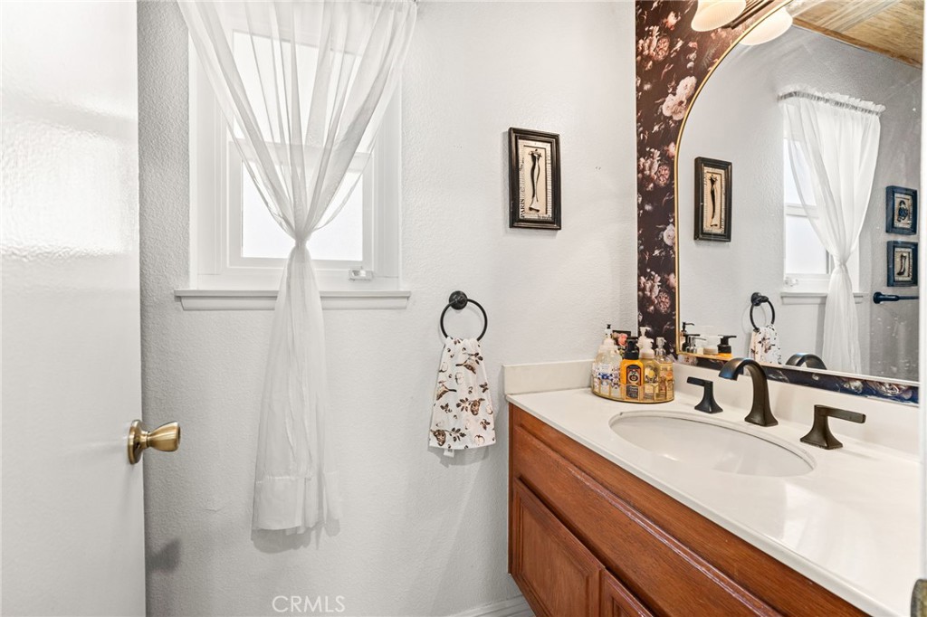 3932 Salt Creek