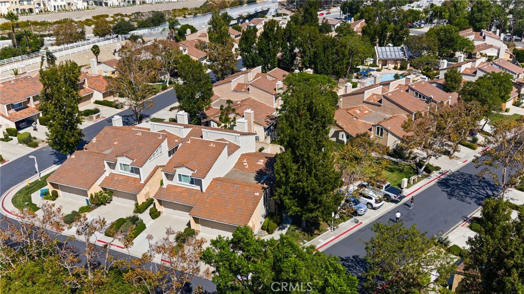 8412 Autumn Leaf Drive