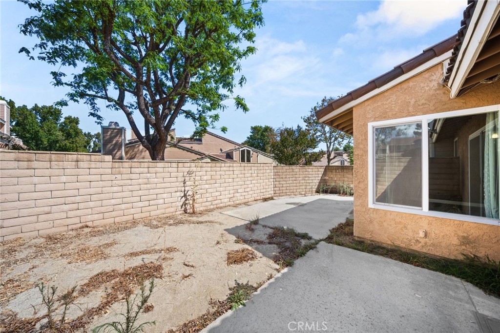 8412 Autumn Leaf Drive