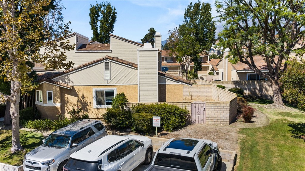 8412 Autumn Leaf Drive