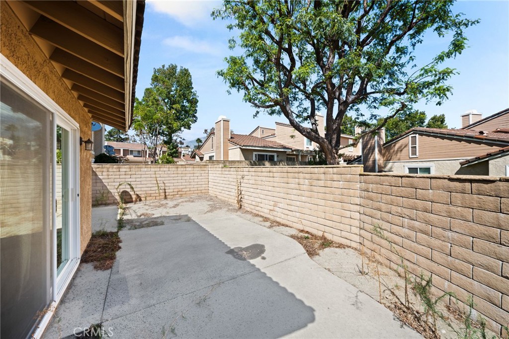 8412 Autumn Leaf Drive