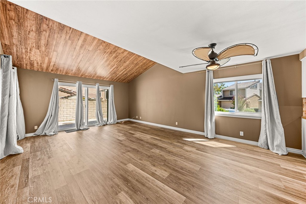8412 Autumn Leaf Drive