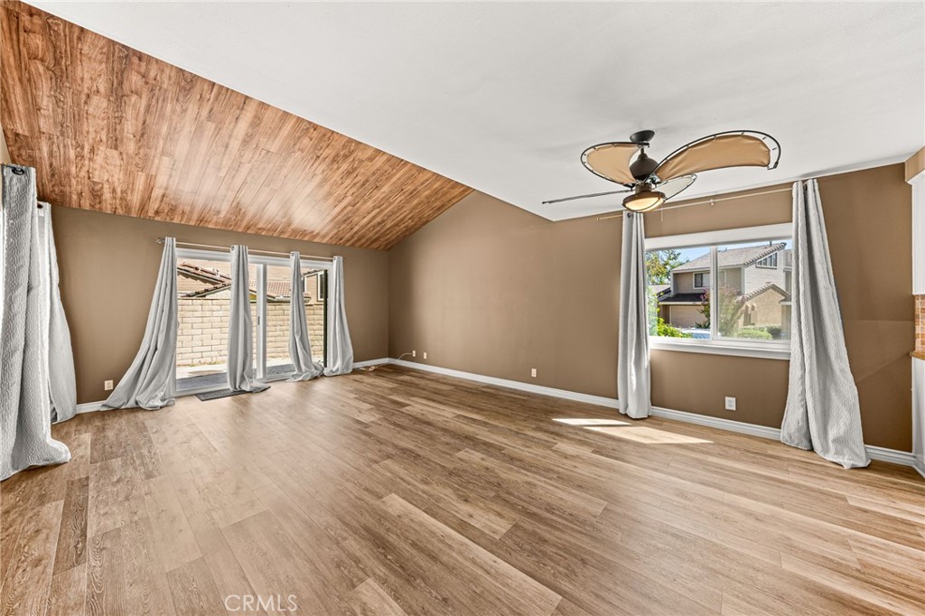 8412 Autumn Leaf Drive
