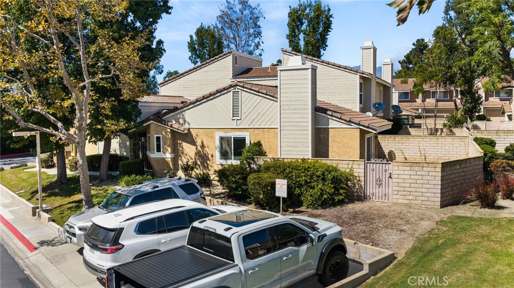 8412 Autumn Leaf Drive