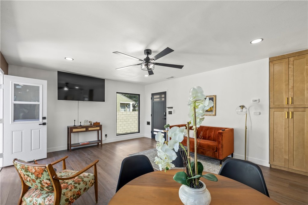 11412 Broaded St.