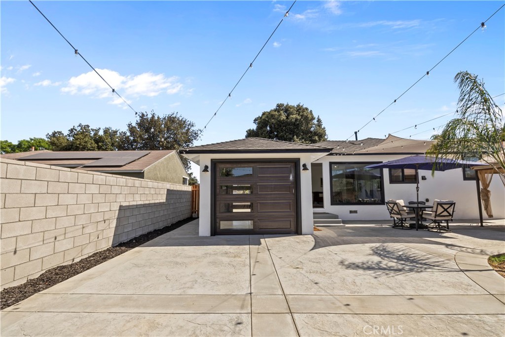 11412 Broaded St.