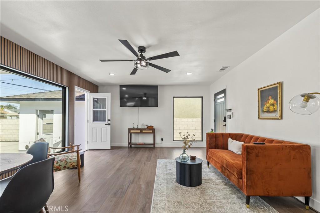 11412 Broaded St.