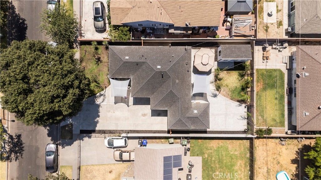 11412 Broaded St.