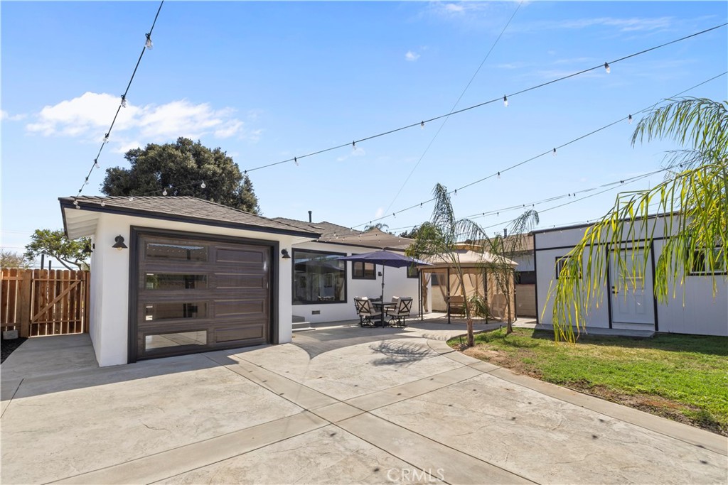 11412 Broaded St.