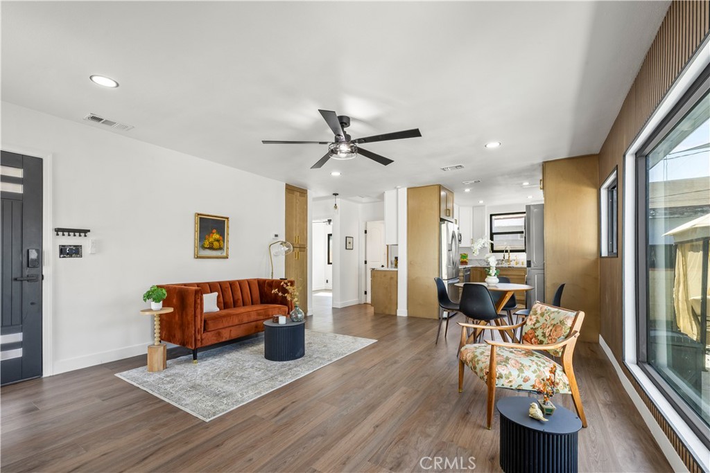 11412 Broaded St.