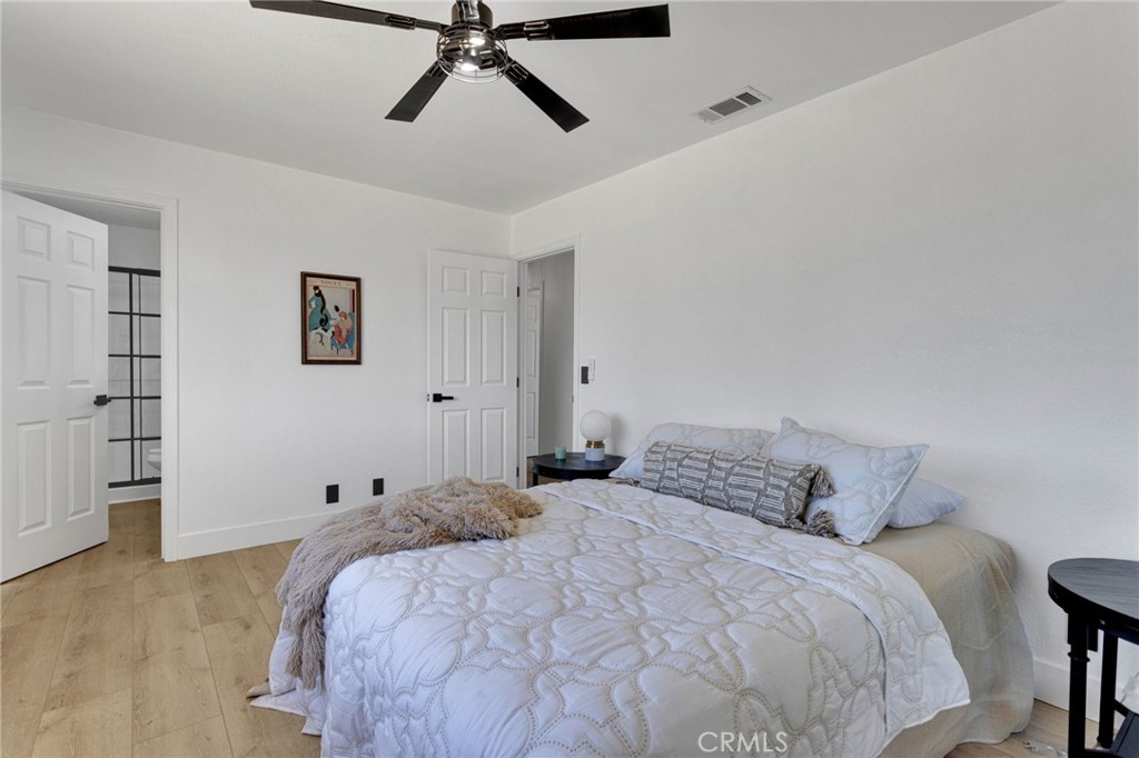 12431 Magnolia